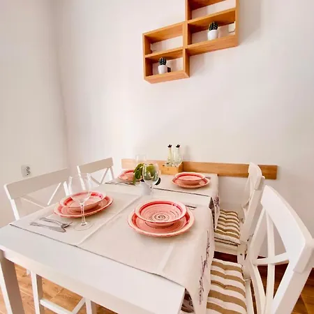 Apartman Center 2-bedroom Cosy Plovdiv