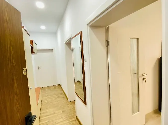 Center 2-bedroom Cosy 公寓